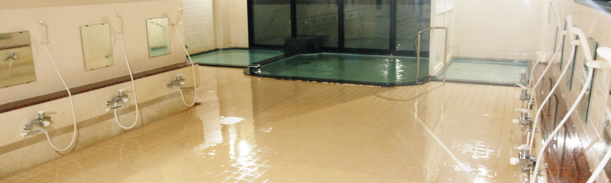 広々とした大浴場